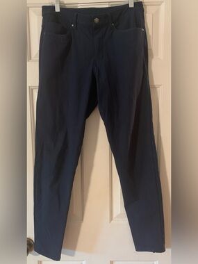 Lululemon Men's ABC Straight Leg Pants - Navy 31